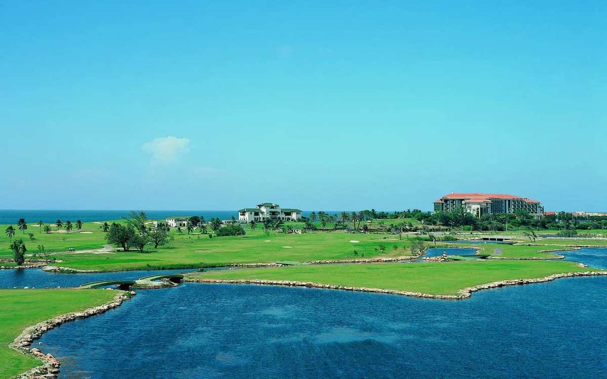 Parcours de golf au bord de l’eau à Cuba