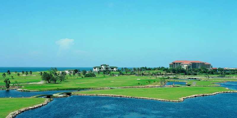 Parcours de golf au bord de l’eau à Cuba